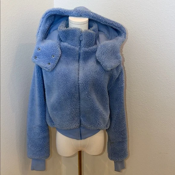 ALO Yoga Soft Blue Foxy Sherpa Jacket - Picture 1 of 8